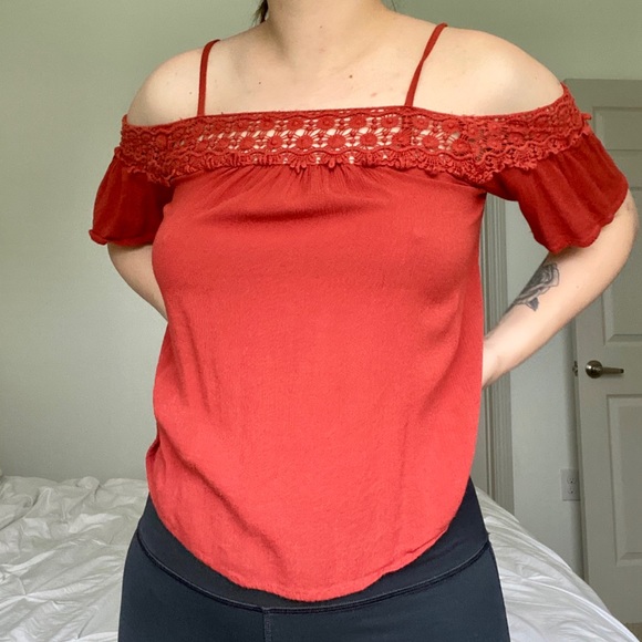 Flowy Cold-Shoulder Top - Picture 1 of 2